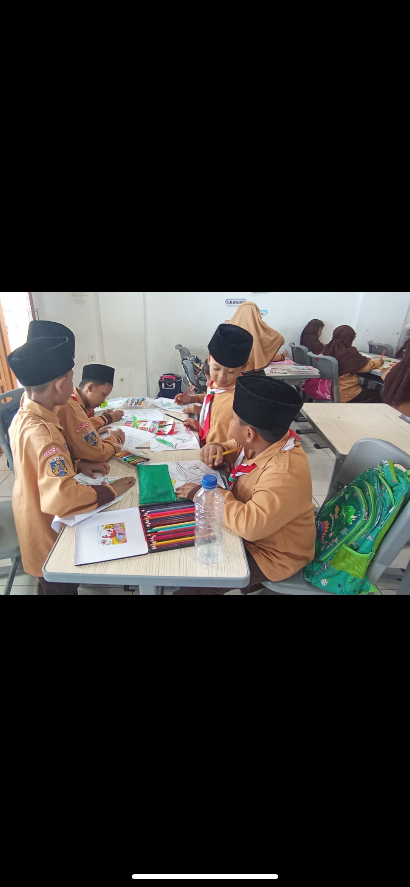 Ekstrakurikuler Mewarnai - foto 1