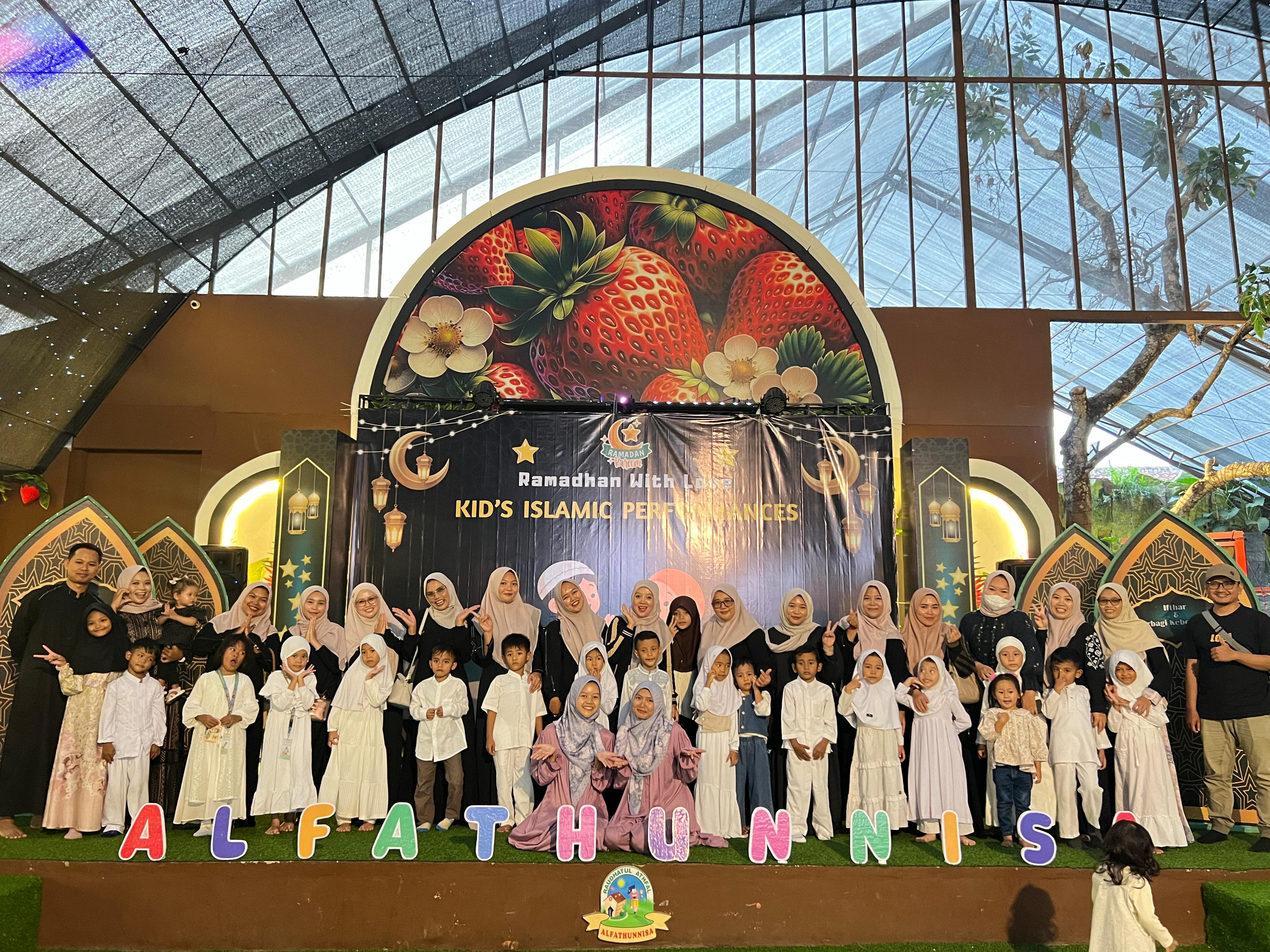 Iftor " Foto bersama "