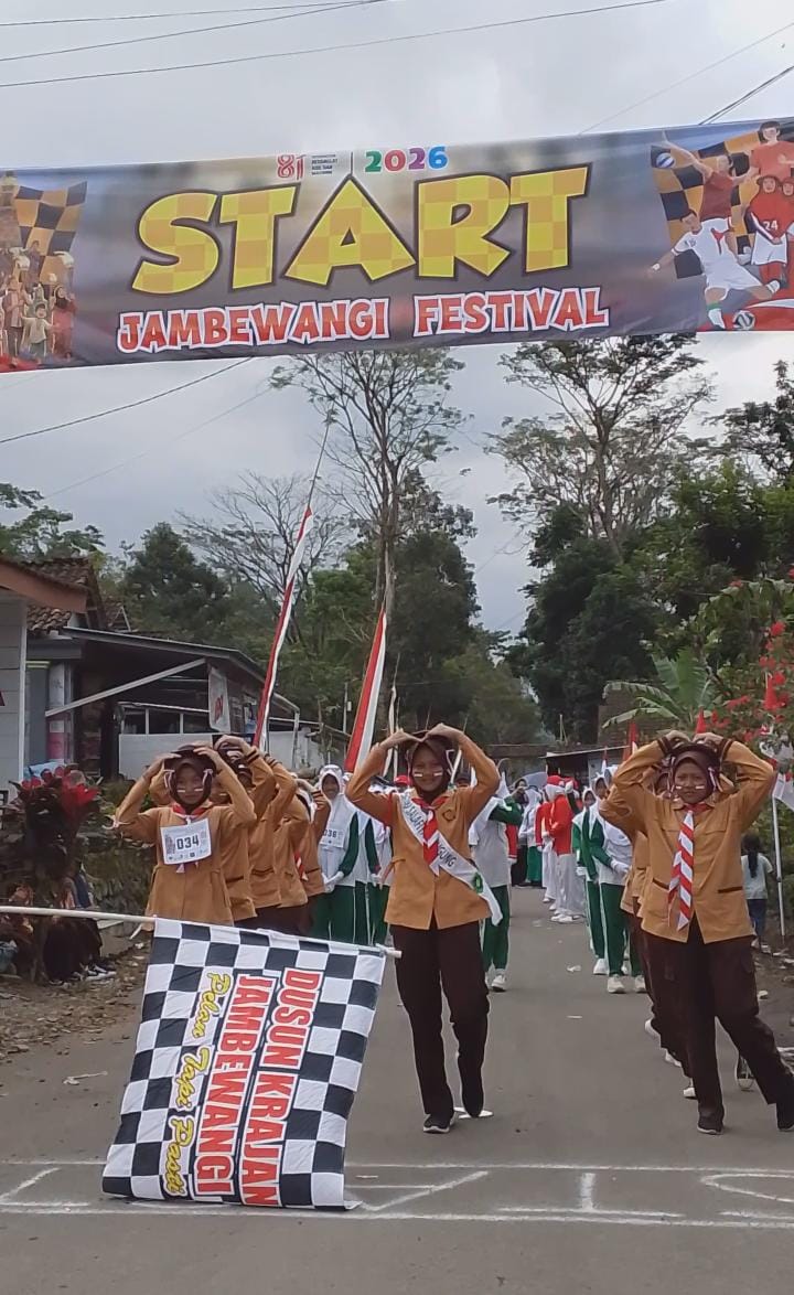 Lomba Gerak Jalan di Desa Jambewangi 2026 - foto 1