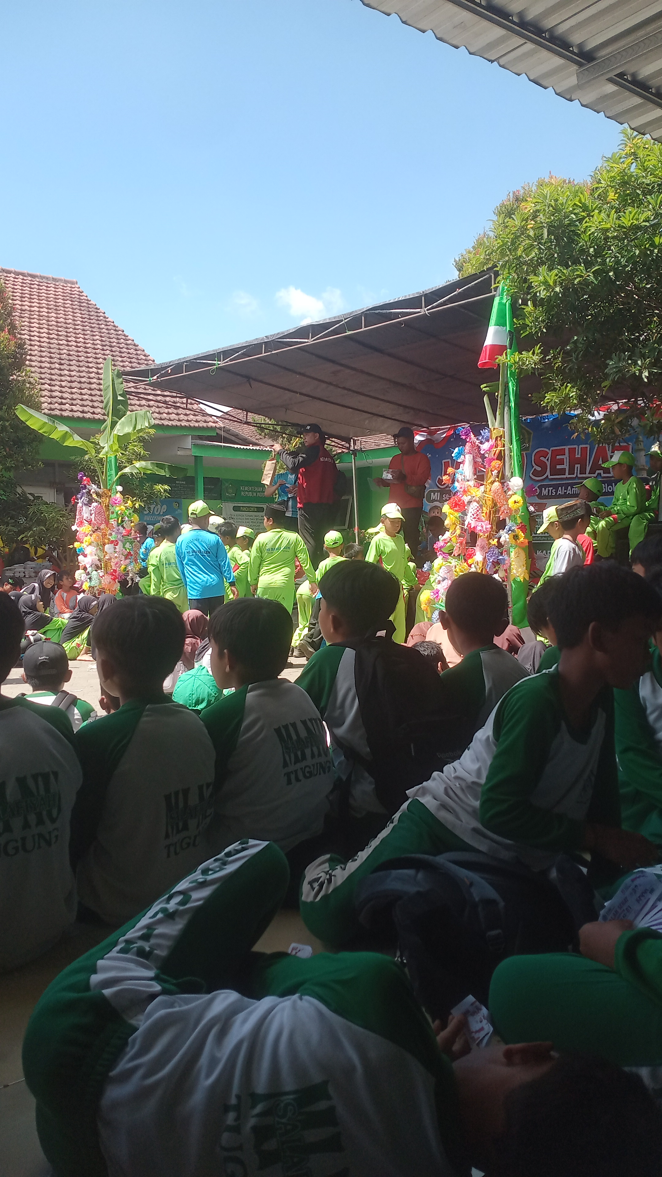 Kegiatan jalan sehat KKG Kec. Sempu 2026 - foto 1